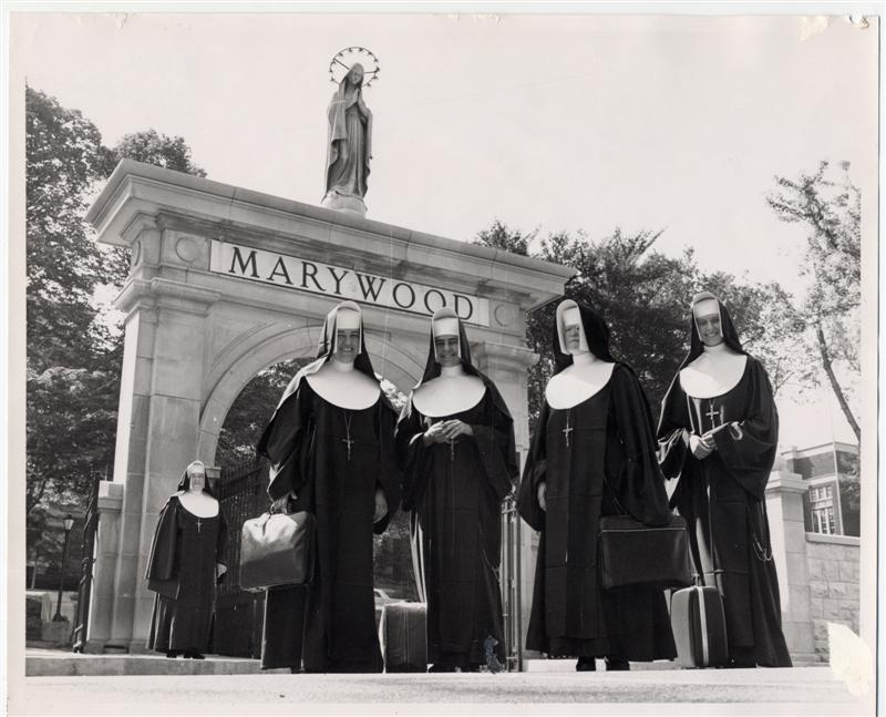 IHM Sisters going to Peru 1960